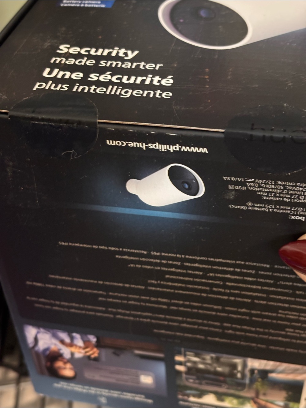 Philips White Hue Security Battery Camera - Compact Design - Picture 6 of 6